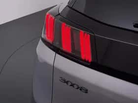 Peugeot 3008 (2022) thumbnail 3