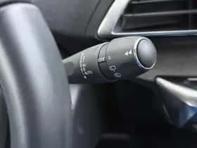 Peugeot 3008 (2022) thumbnail 31