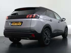 Peugeot 3008 (2022) thumbnail 9