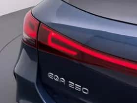 Mercedes-Benz EQA (2022) thumbnail 2