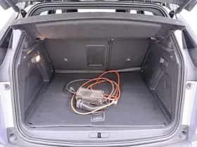 Peugeot 3008 (2021) thumbnail 11