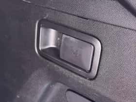 Peugeot 3008 (2021) thumbnail 12