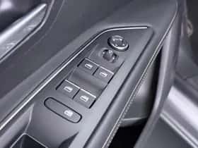 Peugeot 3008 (2021) thumbnail 18