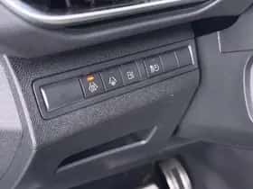 Peugeot 3008 (2021) thumbnail 22