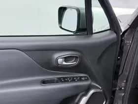 Jeep Renegade (2020) thumbnail 16