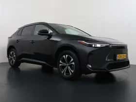 Toyota bZ4X (2024) thumbnail 3