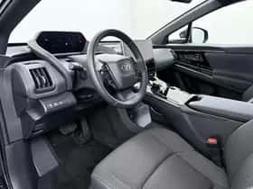 Toyota bZ4X (2024) thumbnail 18