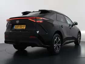 Toyota bZ4X (2024) thumbnail 8
