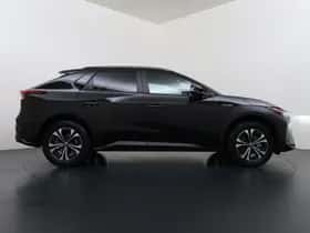 Toyota bZ4X (2024) thumbnail 9