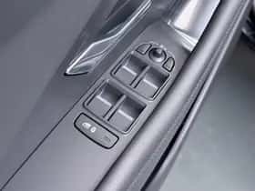 Jaguar E-Pace (2020) thumbnail 18