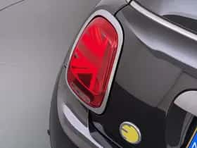 MINI Electric (2021) thumbnail 2