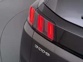 Peugeot 3008 (2022) thumbnail 2