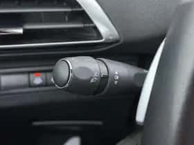 Peugeot 3008 (2022) thumbnail 28
