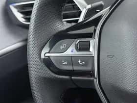 Peugeot 3008 (2022) thumbnail 31
