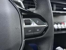 Peugeot 3008 (2022) thumbnail 32