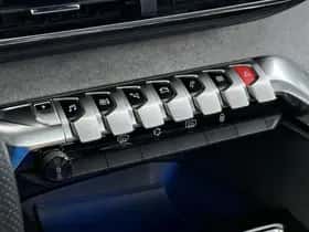 Peugeot 3008 (2022) thumbnail 40