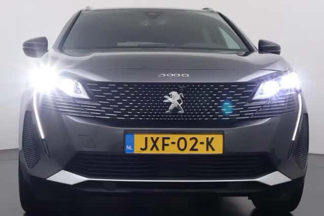 Peugeot 3008 (2022) thumbnail 5