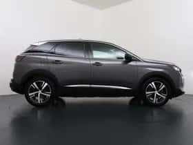 Peugeot 3008 (2022) thumbnail 9