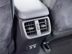 Lexus UX (2019) thumbnail 20