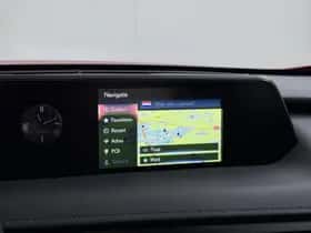 Lexus UX (2019) thumbnail 30