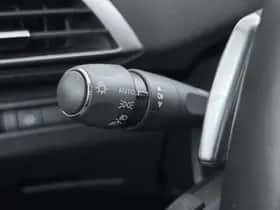 Peugeot 3008 (2022) thumbnail 27