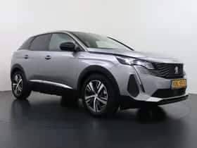 Peugeot 3008 (2022) thumbnail 4