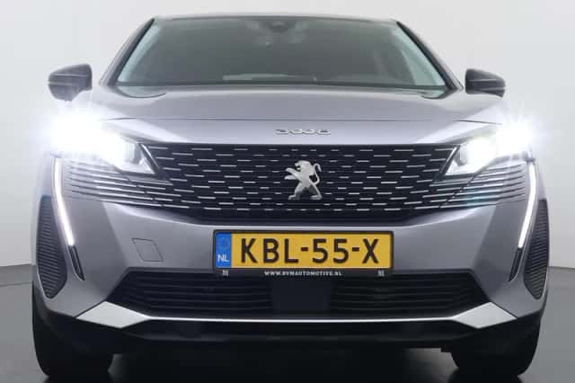 Peugeot 3008 (2022) thumbnail 5
