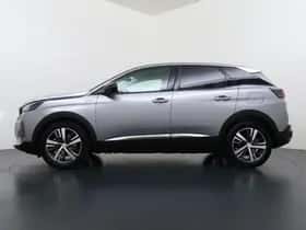 Peugeot 3008 (2022) thumbnail 6