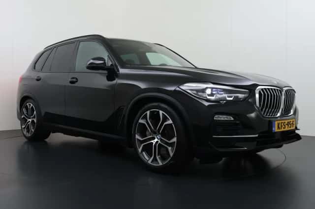 BMW X5 (2021) thumbnail 3