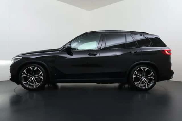 BMW X5 (2021) thumbnail 5