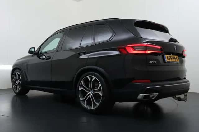 BMW X5 (2021) thumbnail 6