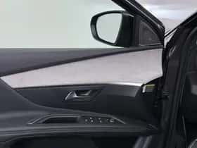 Peugeot 3008 (2023) thumbnail 18