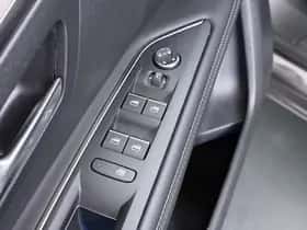 Peugeot 3008 (2023) thumbnail 19