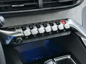 Peugeot 3008 (2023) thumbnail 42