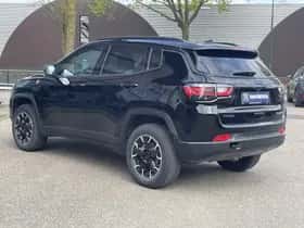 Jeep Compass (2024) thumbnail 5