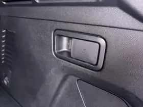 Peugeot 3008 (2023) thumbnail 13