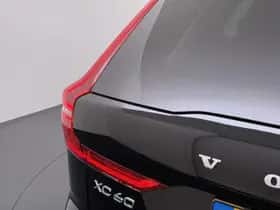 Volvo XC60 (2024) thumbnail 2