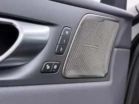 Volvo XC60 (2024) thumbnail 19