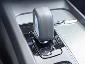 Volvo XC60 (2024) thumbnail 41