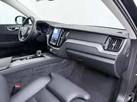 Volvo XC60 (2024) thumbnail 43