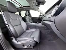 Volvo XC60 (2024) thumbnail 44