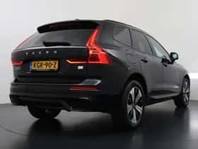 Volvo XC60 (2024) thumbnail 8