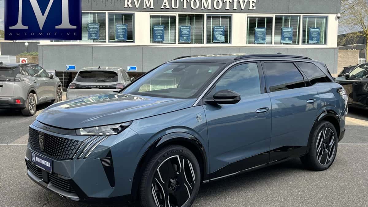 Peugeot E-5008 (2025) — foto 1
