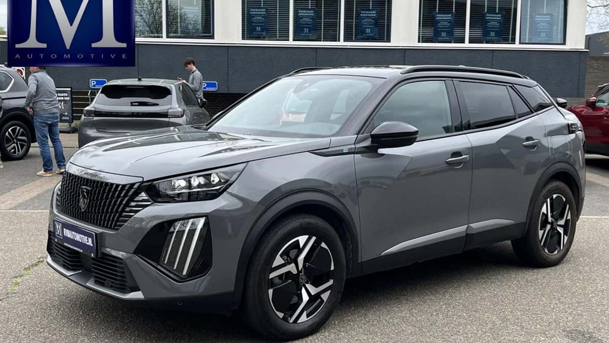 Peugeot e-2008 (2025) — foto 1