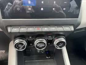 Renault Captur thumbnail 15
