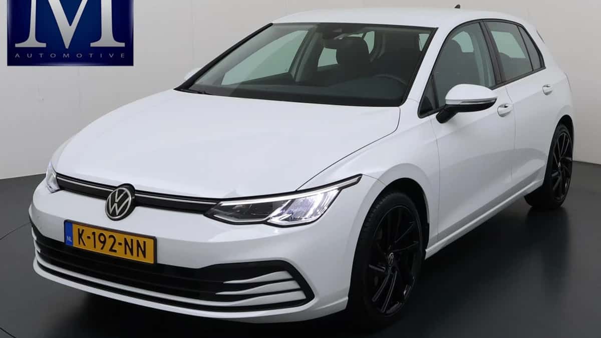 Volkswagen Golf (2020) — foto 1