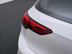 Volkswagen Golf (2020) thumbnail 2