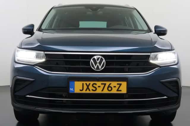 Volkswagen Tiguan (2022) thumbnail 5