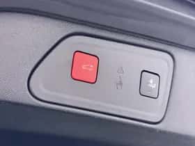Peugeot 3008 (2023) thumbnail 13