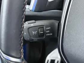 Peugeot 3008 (2023) thumbnail 31
